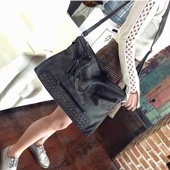 #NEW LIGHTENING Studded Bag A - Picture 5 of 8